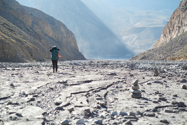 Der Weg nach Jomson führt durch eines der ältesten und tiefsten Täler der Welt.