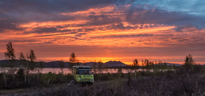 The evenings we spend at the silent lake as long as the hotels are not opened. 