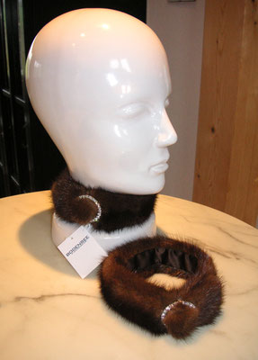 Nerzhalsband mit Strassschließe