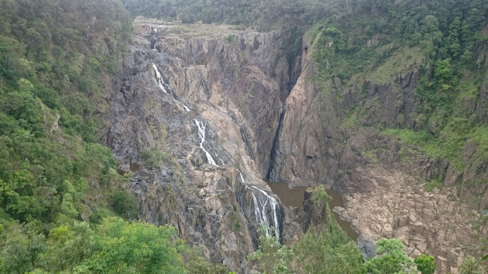 Kuranda - Barron Falls の展望台から見たバロン滝