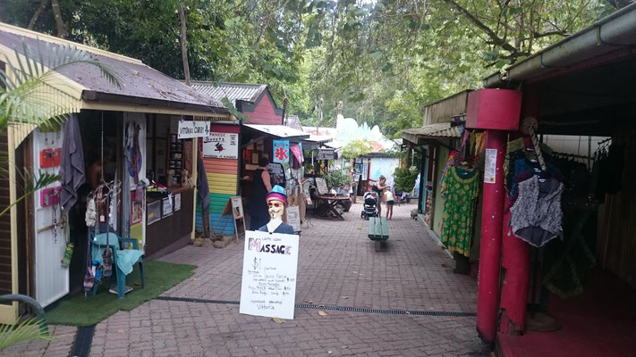 Kuranda - Kuranda Rainforest Market 