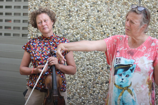 FUTURE NOW FESTIVAL 2022_Rehearsals Artistic Residency_Gunda Gottschalk, Stefanie Oberhoff (c) Betty Schiel