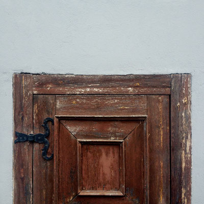 Door in Vilnius