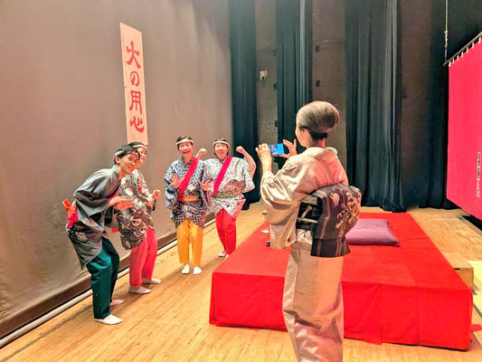 初席