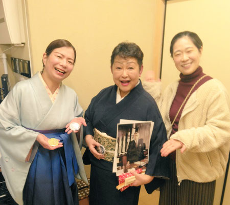 津の守講談会