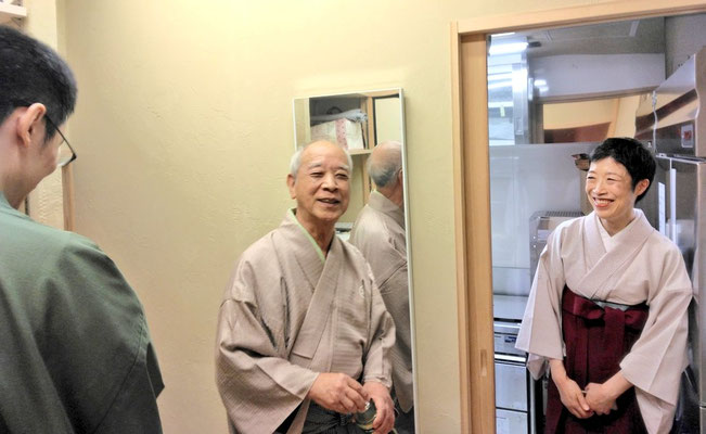 津の守講談会