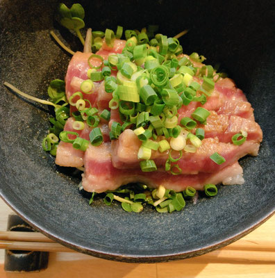 こっそり　馬肉のたたき　を　ひとりで夜中に・・・