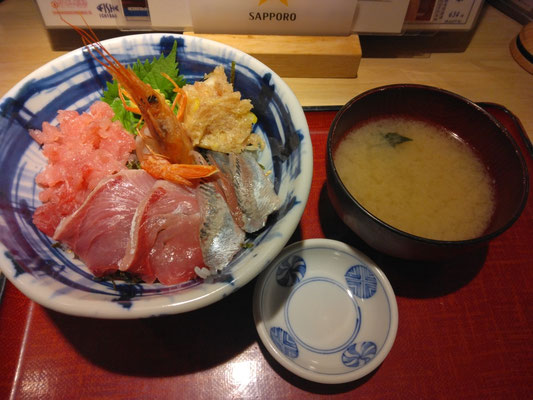 九段下にて海鮮ランチ