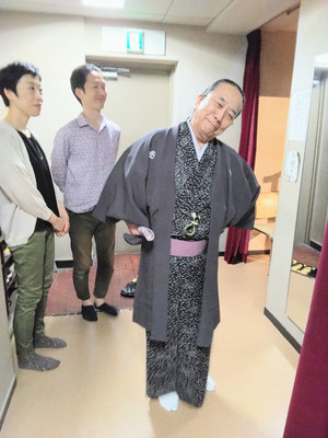 琴調の夏　鈴本演芸場　勉強に行きました