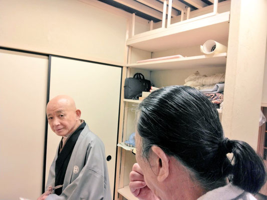 津の守講談会