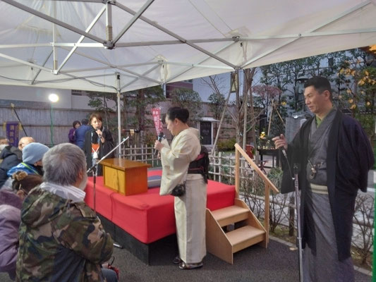 張扇供養
