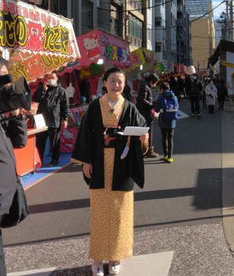 12月28日　薬研堀不動院　張扇供養。凌天さんを案内役に動画を撮影した一日。