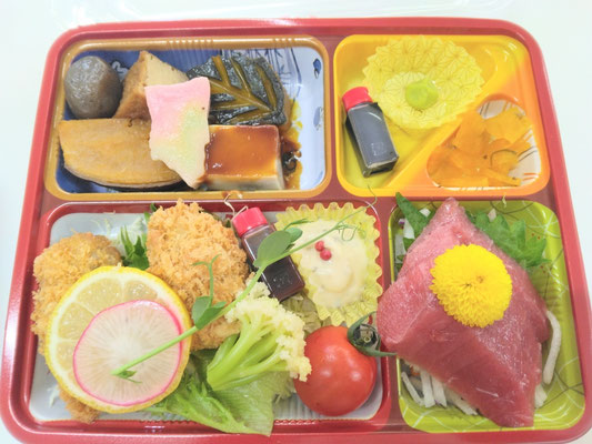学校公演のお弁当