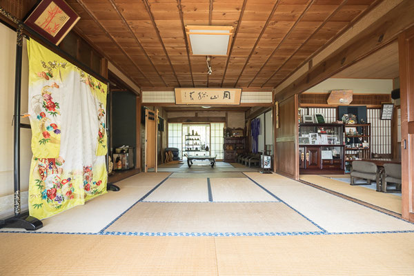 いろり庵　座敷２