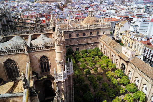 Kathedrale von Sevilla, Giralda