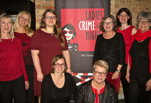 Von links nach rechts: Anita Konstandin, Kerstin Pflieger, Lisa Straubinger, Bianca Heidelberg, Petra Naundorf, Uschi Kurz, Mareike Fröhlich, Ulrike Blatter