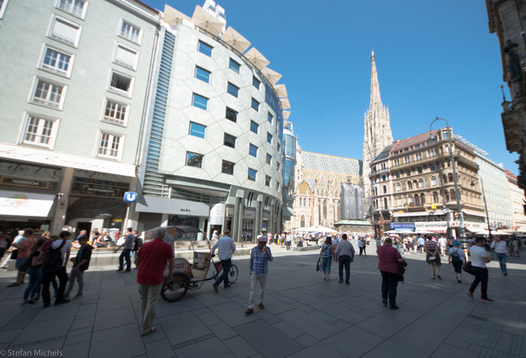 Ab 1551 begann die Zeit der Rekatholisierung der Stadt, die durch die Lehre des Martin Luther ziemlich rasch protestantisch geworden war.