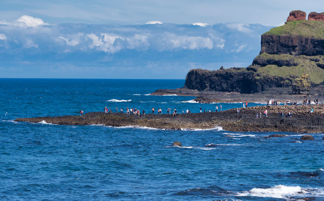 Der Giant’s Causeway ist seit 1986 UNESCO-Welterbestätte, leider schrecklich überlaufen!