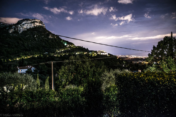 Abendstimmung  -Blick von unserer Terrasse auf Nizza.