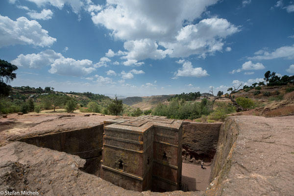 Lalibela - (amharisch ላሊበላ lalibäla) oder Neu-Jerusalem (früher Roha) ist eine heilige Stadt und Wallfahrtsort in Äthiopien.