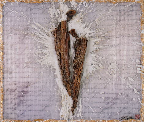 EINANDER ZUGENEIGT; Borkenkäferholz, Blattgold, Plexiglas, Papier, Acryl, 77x90x7,5 cm