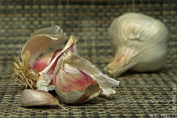 Exponattitel: Garlic Cloves / I - Exponatgrößen: 20 x 30 - Art: fineART - © by Pelz Kreativ 2020