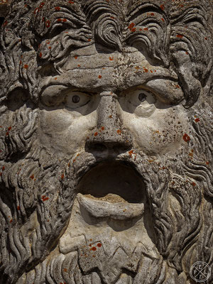 Skulptur von Max Buchhauser / Mann mit Bart (brüllt) - Copyright by Pelz 2018