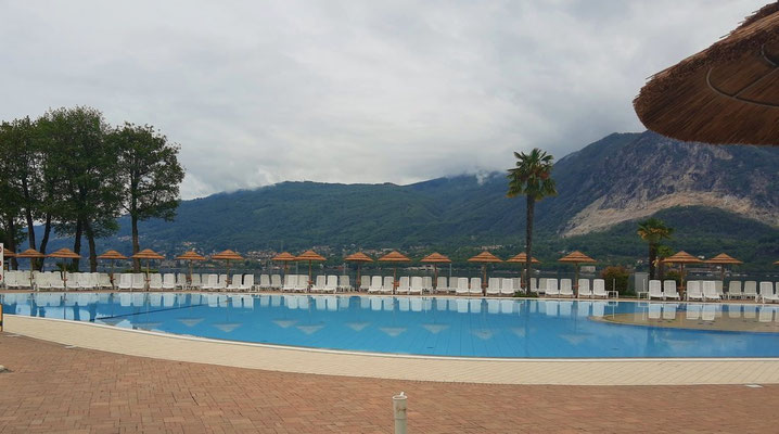 Pool am Abend