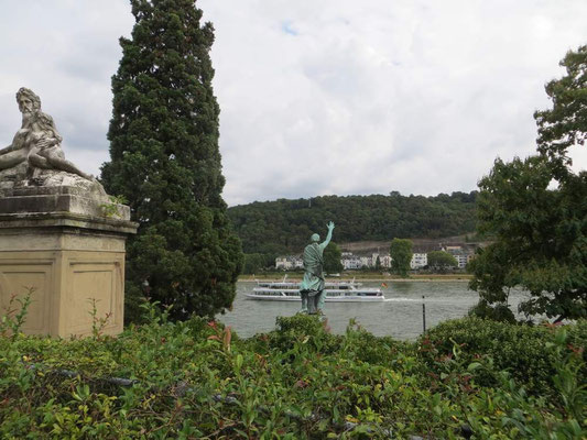 Görres Denkmal in den Rheinanlagen von Koblenz