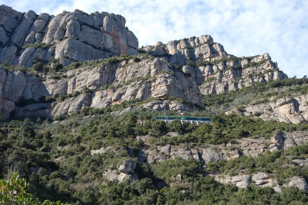 Hier sehen wir die Zahnradbahn