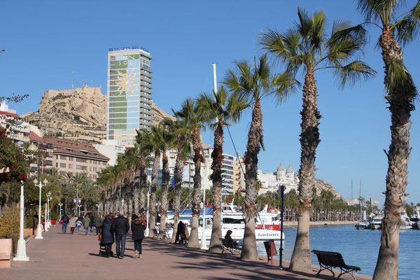 Promenade in Alicante