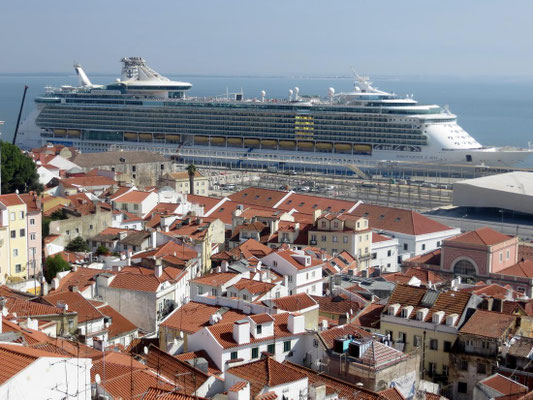 Blick auf Alfama - die Altstadt