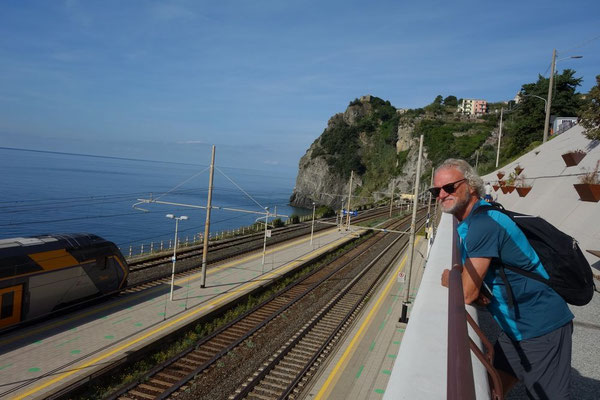 Start der Wanderung am Bahnhof Corniglia