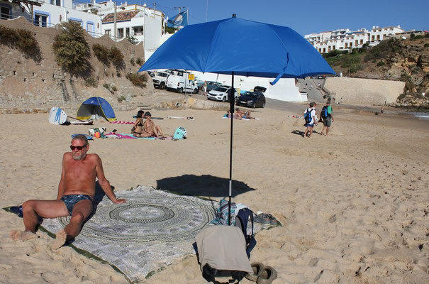 Das schöne Strandtuch wird gleich eingeweiht .....unser Kauf von gestern