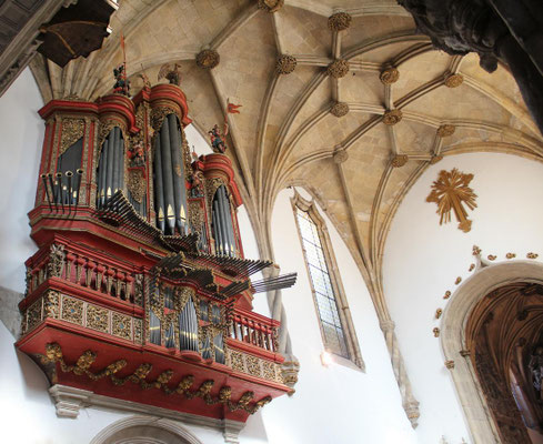 Igreja de Santa Cruz - Orgel aus dem 18. Jhd. mit 3420 Pfeifen 