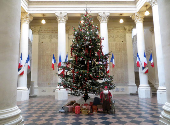 Weihnachtsbaum im Rathaus