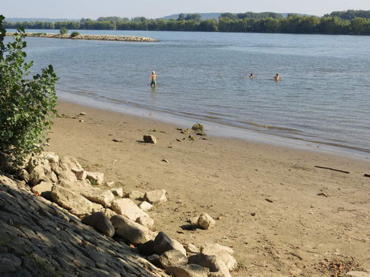 Strand direkt am Platz
