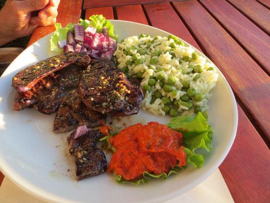 Heute isst Rudi mal Kalbsleber, ich gegrillte Calamaris