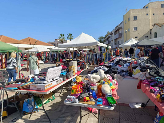 Flohmarkt auf dem Dach
