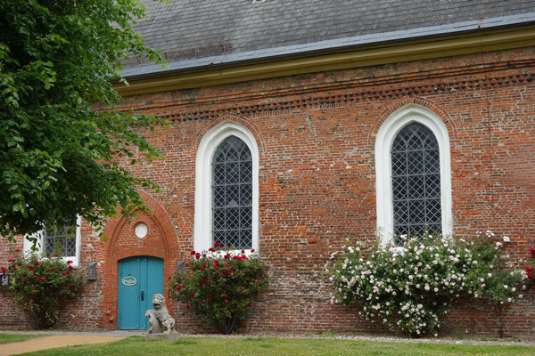 Eingang der Kirche