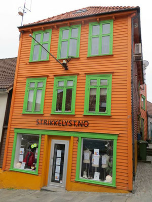 Ovre Holmegate - farbenfreudige Fassadengestaltung in der Altstadt