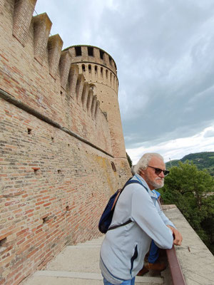 Zuerst geht`s hoch zur Burg