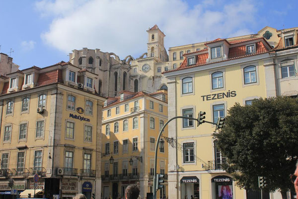 Blick hoch zur Bairro Alto - Oberstadt 