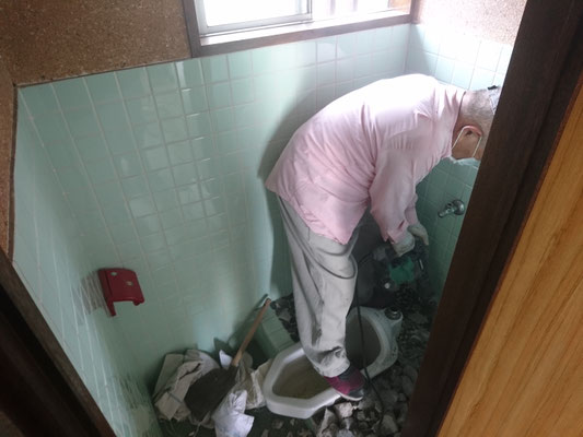 イクメンリフォームの和式トイレを洋式トイレに激安リフォーム