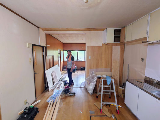 イクメンリフォームによる愛知県名古屋市の民泊施設の激安リフォーム中