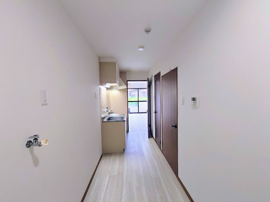 イクメンリフォームによる愛知県稲沢市の賃貸マンションの激安クロス張替え
