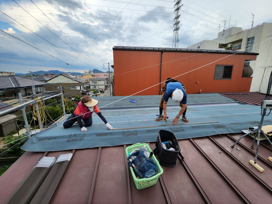 岐阜県岐阜市の住宅の屋根のリフォーム板金工事