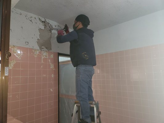 岐阜県岐阜市の住宅のユニットバスの激安リフォーム中
