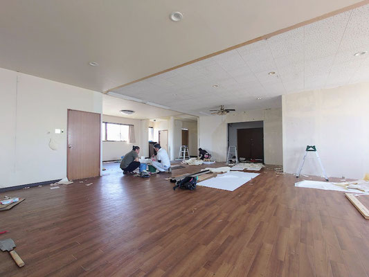 岐阜県海津市の事務所店舗の激安内装工事