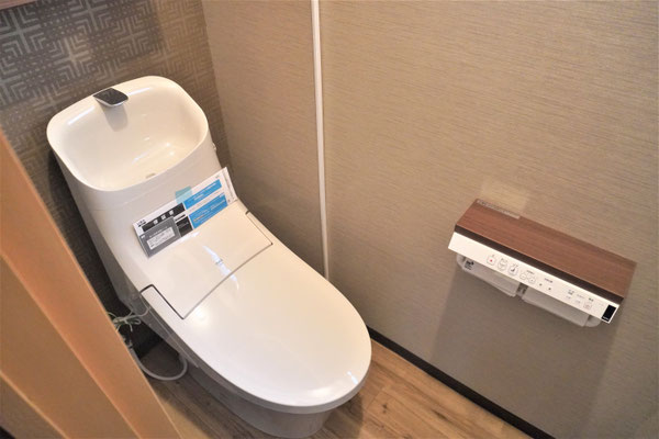 愛知県春日井市　激安ウォシュレット付きトイレリフォーム